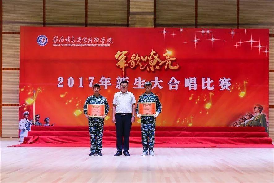 新生儿的正确喂养和护理方法